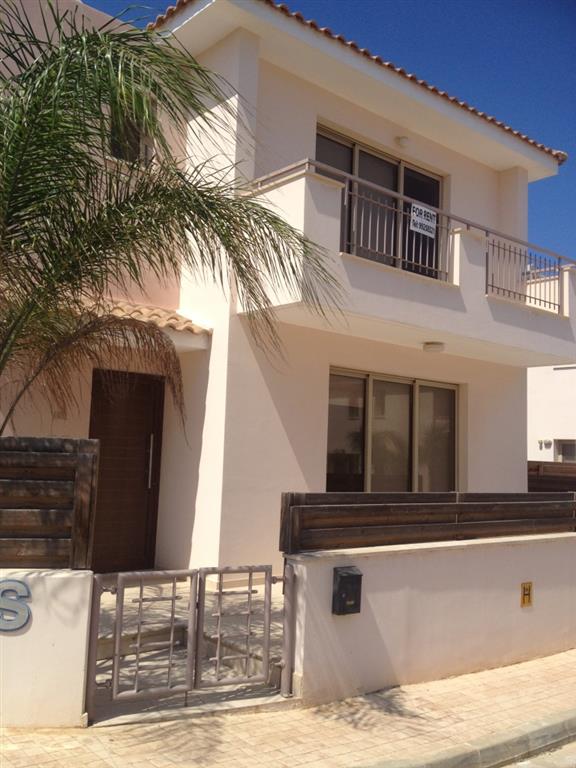 REF:  MV15 Two Bed Villa with private pool Unfurnished (with white goods) €550pcm