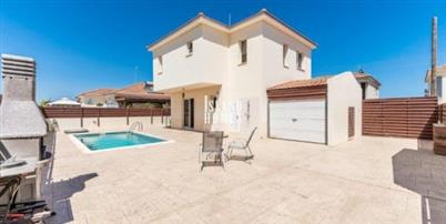 REF:  DV33 Furnished Three Bedroom Villa with private pool, Xylofagou €850pcm min 12 month