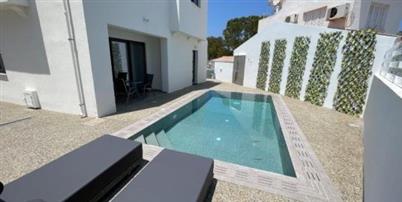 REF:  KG485H2 Stunning Three Bedroom Villa, Protaras.  Furnished with Private Pool & Photovoltaic Solar Panels €2900.00