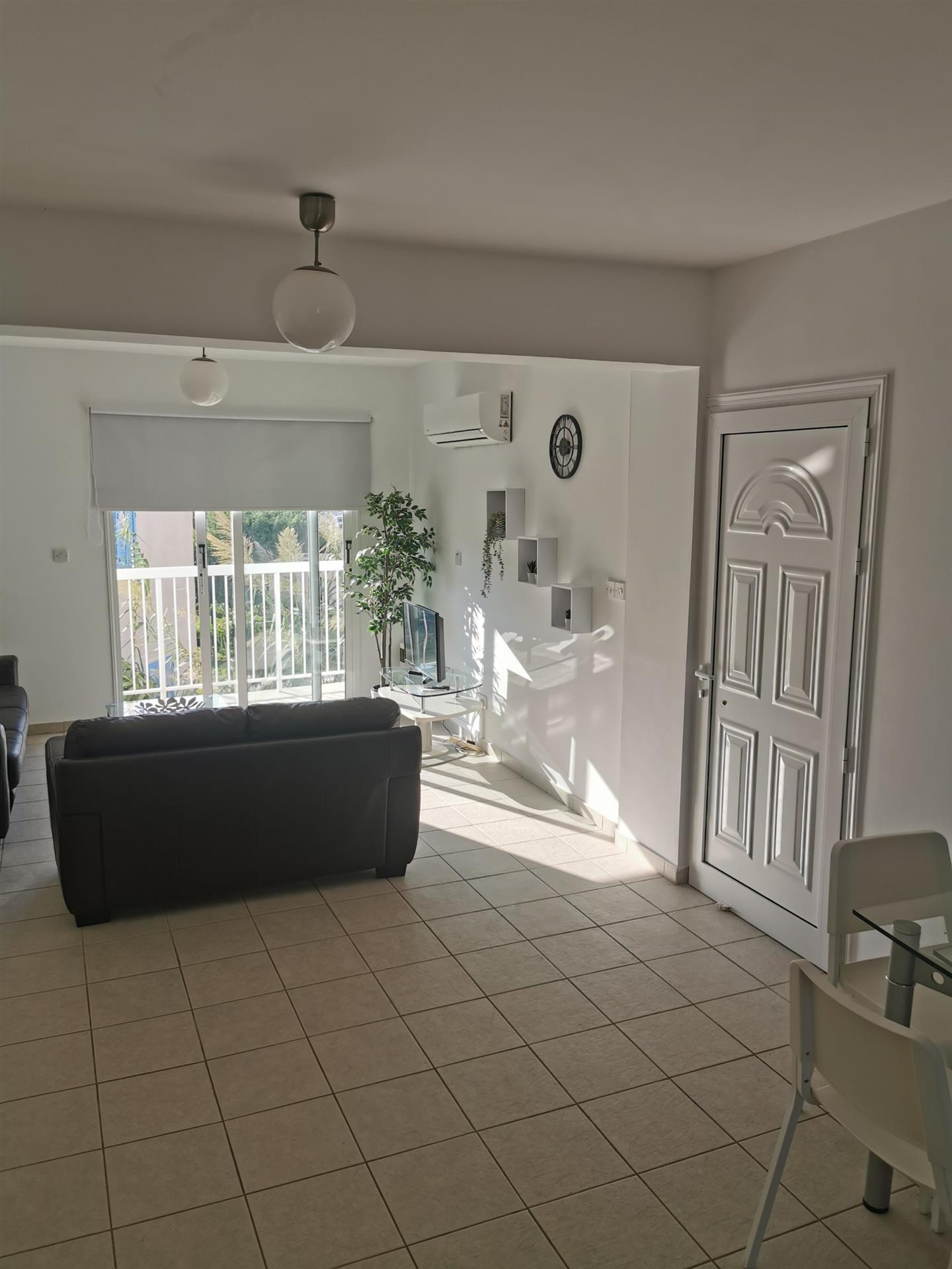 REF:  BR29B Two bedroom Apartment Winter Months Only November-April