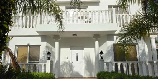 REF:  LAM4B  4 Bedroom 2 bathroom Beautiful Detached Property with Ground Flood Bedroom and Private Pool Ayia Thekla
